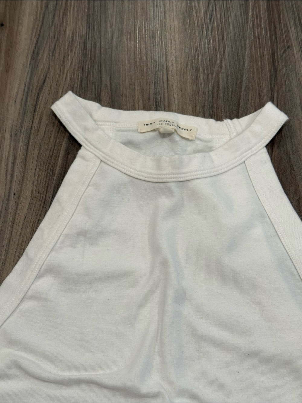 Truly Madly Deeply White High Neck Ribbed Tank Top Women’s Medium - Picture 3 of 8